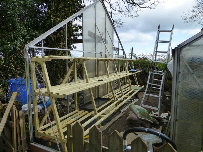 Rear benching in place